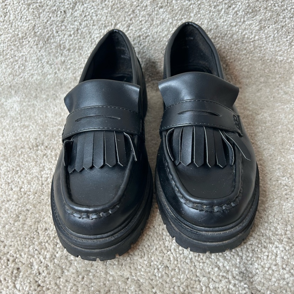 ASOS design chunky heel loafers black fringe size 7
